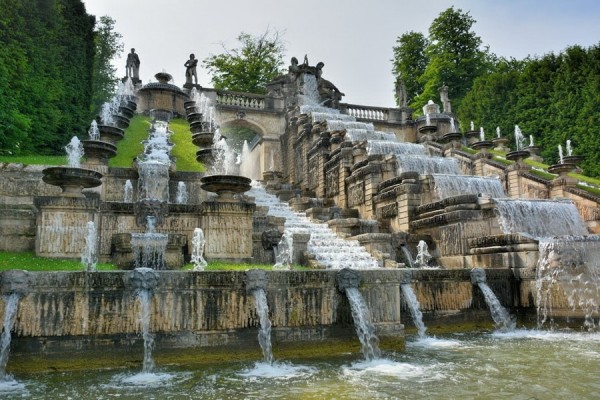 регулярный стиль в ландшафтном дизайне фото каскада