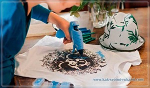 Приклеивание страз на футболки
