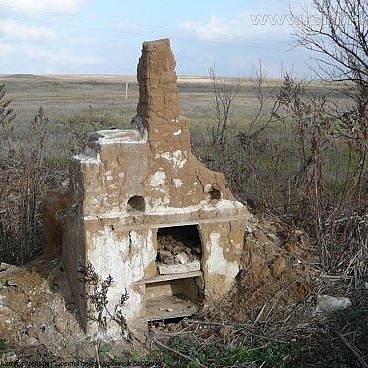 Русская печь первая начинает давать жизнь дому и последняя умирает после разрушения или пожара.