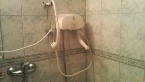 Проточный водонагреватель марки Electrolux