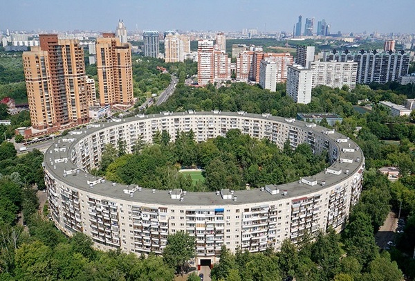 kruglye_doma_v_moskve1