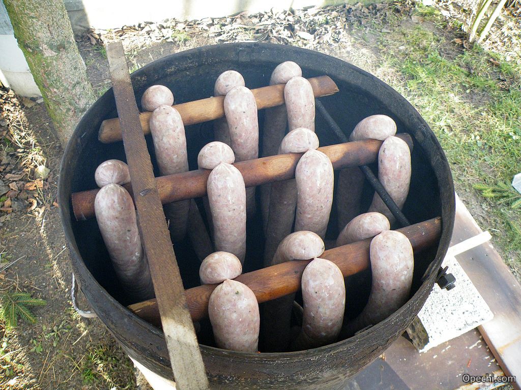 Коптильная камера из бочки