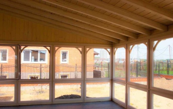 veranda-na-dache-15-600x378