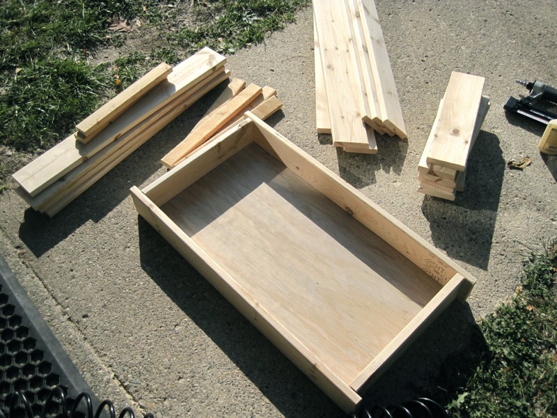 1sunduk-svoimi-rukami-2