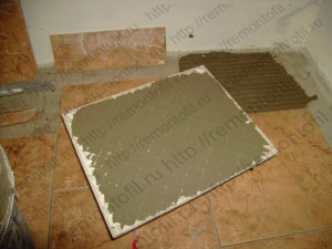 kak pravilno klast kafel 300x225