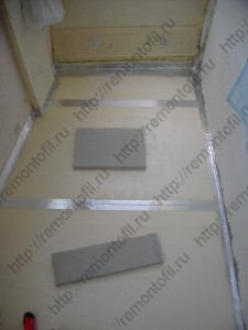 uteplenie pola na balkone 225x300