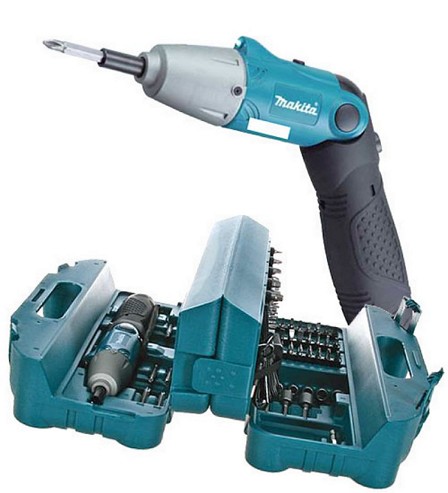 30658