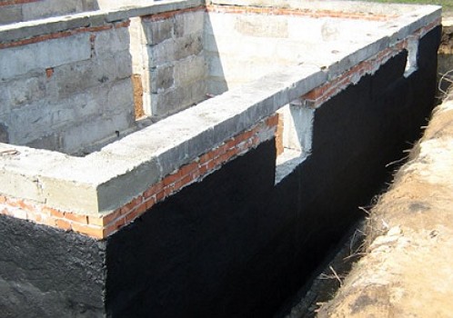 gidroizoljacija-fundamenta-svoimi-rukami