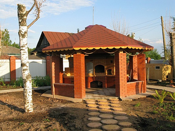 Кирпичная беседка