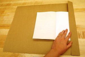 чем обернуть учебники в домашних условиях1