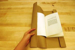 чем обернуть учебники в домашних условиях3