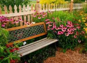 Скамейки для дачи из металла и дерева 1