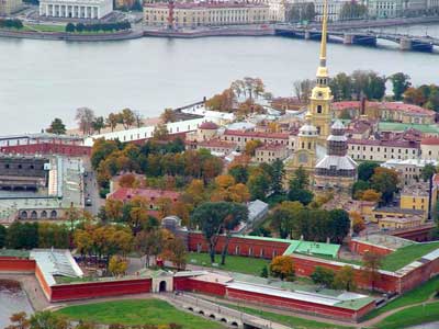 Стены петропавловской крепости