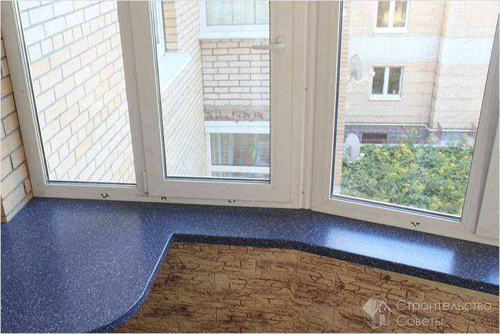 Из искусственного камня