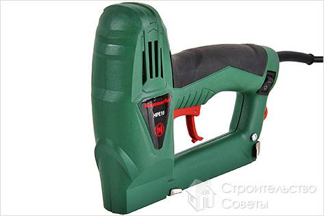 Особенности выбора строительного степлера Особенности выбора строительного степлера