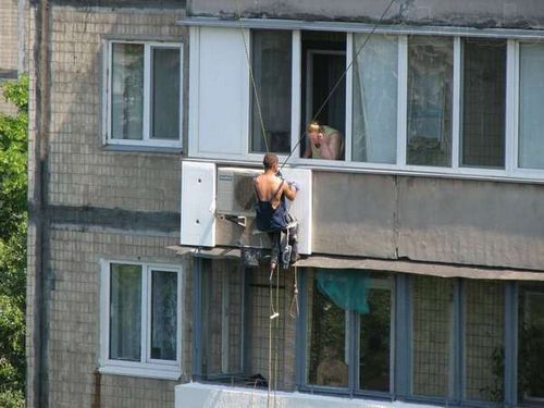 Как своими руками утеплить балкон: утепление внутри и снаружи, можно ли зимой, видео, фото