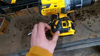 Шуруповерт Dewalt