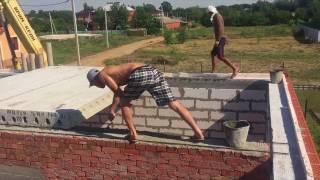 Монтаж плит перекрытий на второй этаж