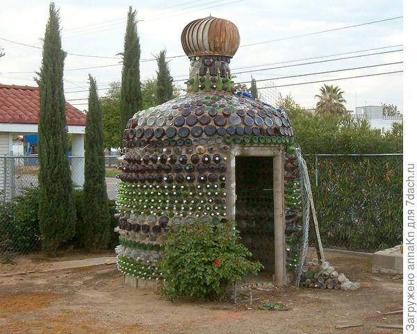 Беседка из бутылок