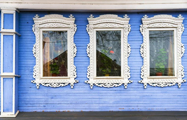 Русский, резные Рамы деревянных домов — стоковое фото