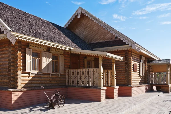 Оренбург. Национальная деревня. Русский дом музей — стоковое фото
